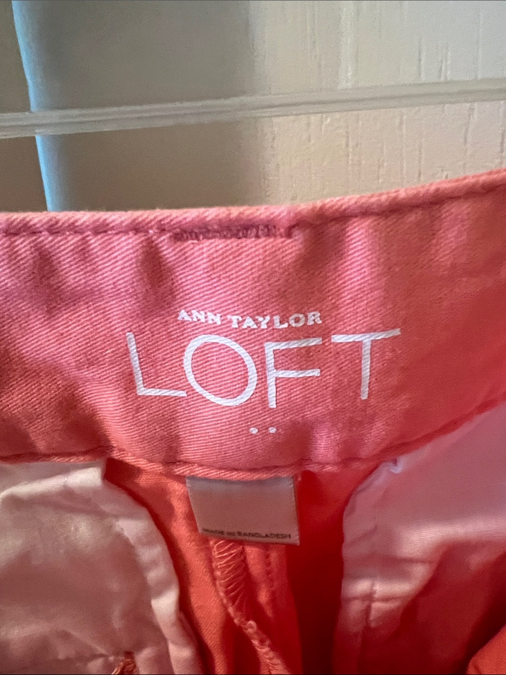 Ann Taylor Loft Women’s Coral Cotton Shorts - Picture 5 of 5